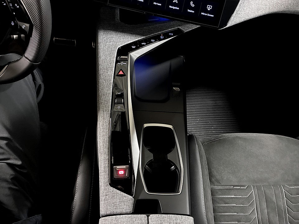 Bild på Peugeot 5008 GT HYBRID 145hk Aut 7-SITS 360-KAMERA