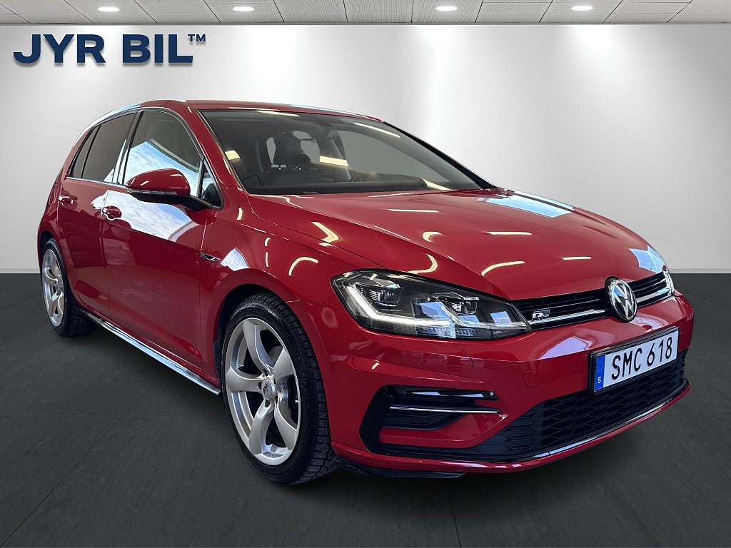 Volkswagen Golf 5-dörrar 1.0 TSI R-line / Skinn / Cockpit / Adapt-fart