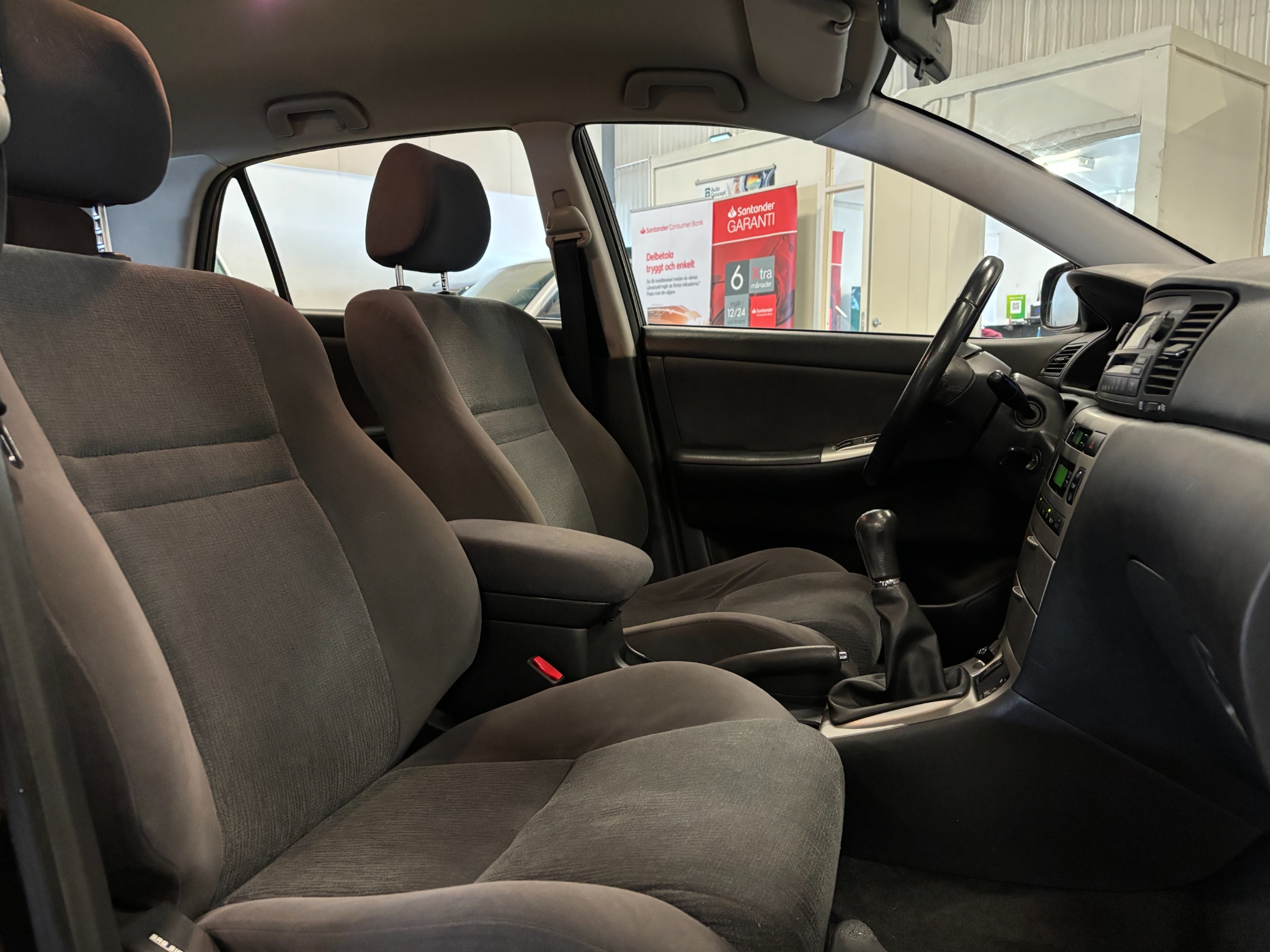 Toyota Corolla 5-dörrars 1.6 VVT-i 2004, bild 7/42