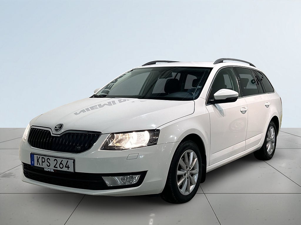 Skoda Octavia Kombi 1.6 TDI 4x4 Ambition Drag Dvärm MoK S/V-hjul