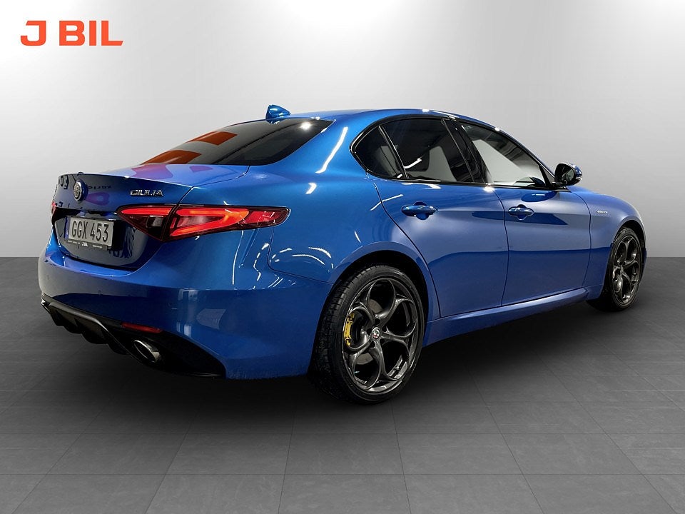Bild på Alfa Romeo Giulia Veloce 2.0 Turbo 16V Q4 280hk Aut 4WD - ELSTOL,H/K,B-KAMERA