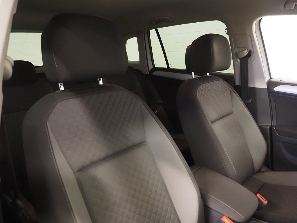 Volkswagen Tiguan TSI 190hk 4Motion R-Line Black | Värmare | 2020