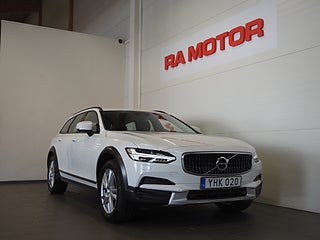 Kombi Volvo V90 Cross Country 1 av 20