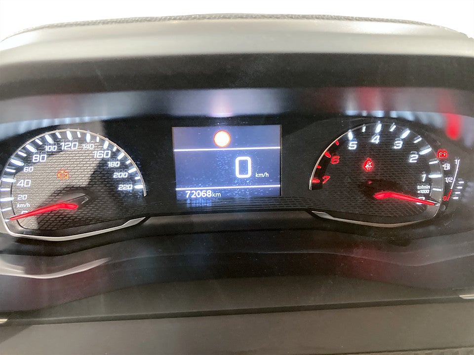 Bild på Peugeot 208 Active 1.2 PT 75hk - AC, CARPLAY