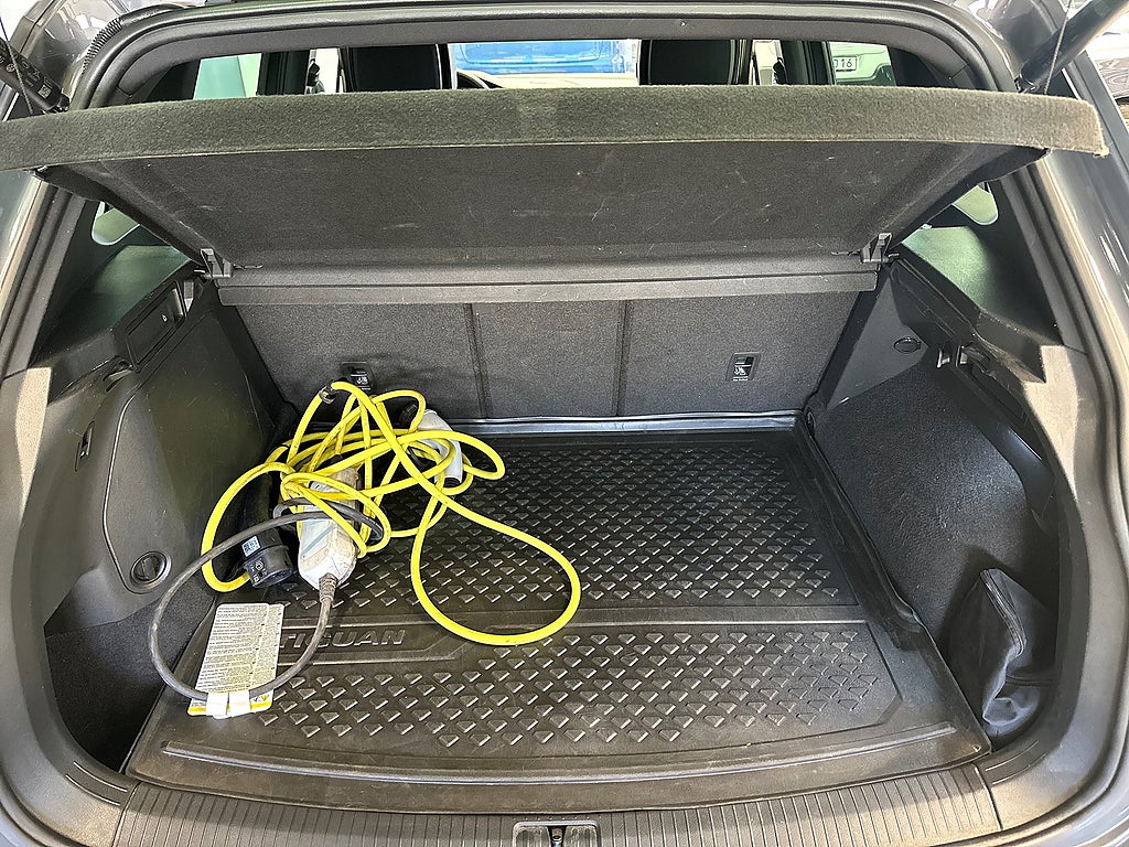 Volkswagen Tiguan eHybrid 1.4 TSI/R-line/B-Kamera/DRAG/COCKPIT/IQLight