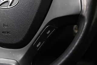 Halvkombi Hyundai i10 12 av 19