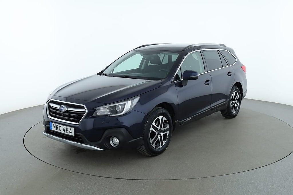Subaru Outback 2.5 Lineartronic AWD / CarPlay, Dragkrok, Rattvä...