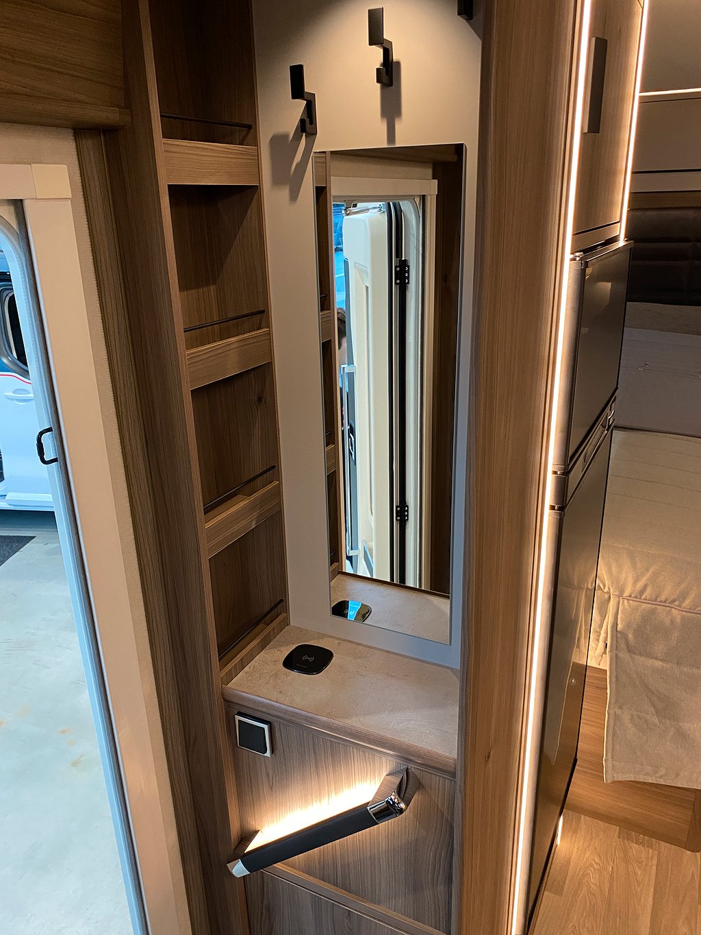 Kabe Royal x 780 LT /Taksäng/Adaptiv farth/Mercedes/Badrum Bak - Kabe