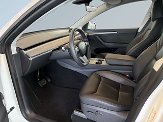 Tesla Model Y Long Range AWD Long Range Värmepump/Elstolar/Pano/Navi – bild 7