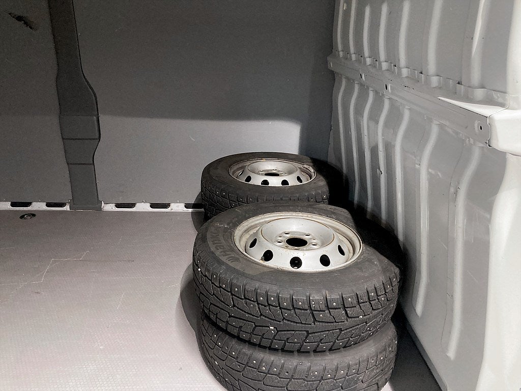 Bild på Peugeot Boxer PRO+ 2.2 BHDi 140hk L3H2 - B-KAMERA, DRAG