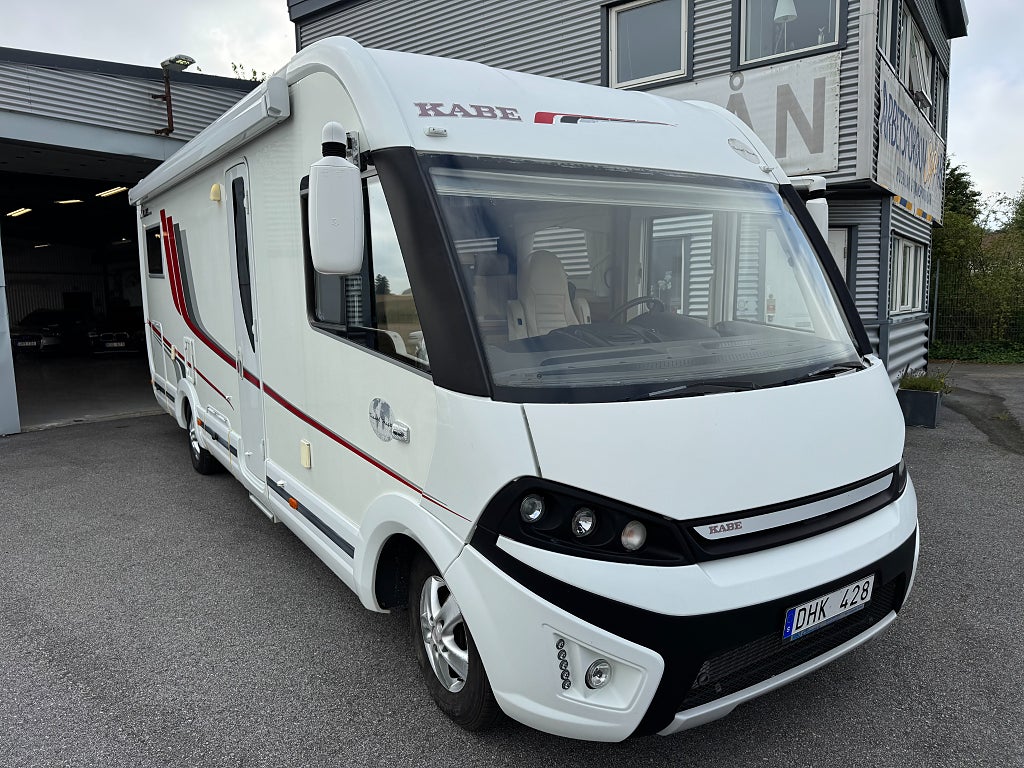 Kabe Royal 810 LB  LÅNGBÄDDAR 3,0 177 HK AUT 2XAC 
