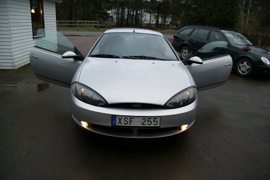 Ford Cougar 2.0 130hk