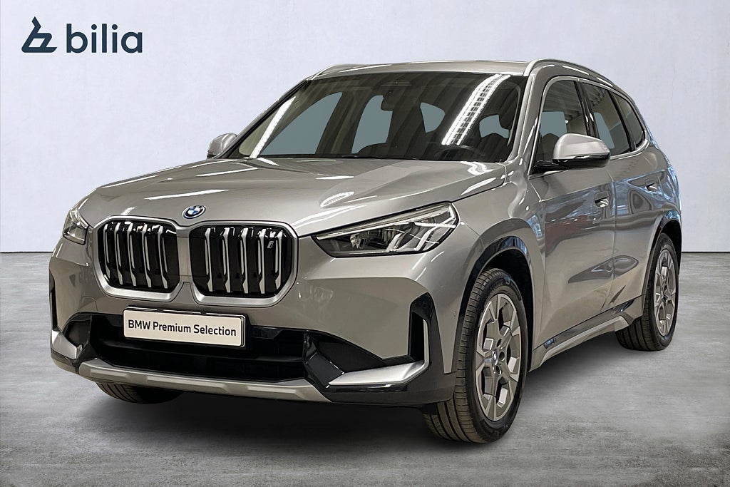 BMW iX1 xDrive 30 xLine | Rattvärme | Backkamera | Navi