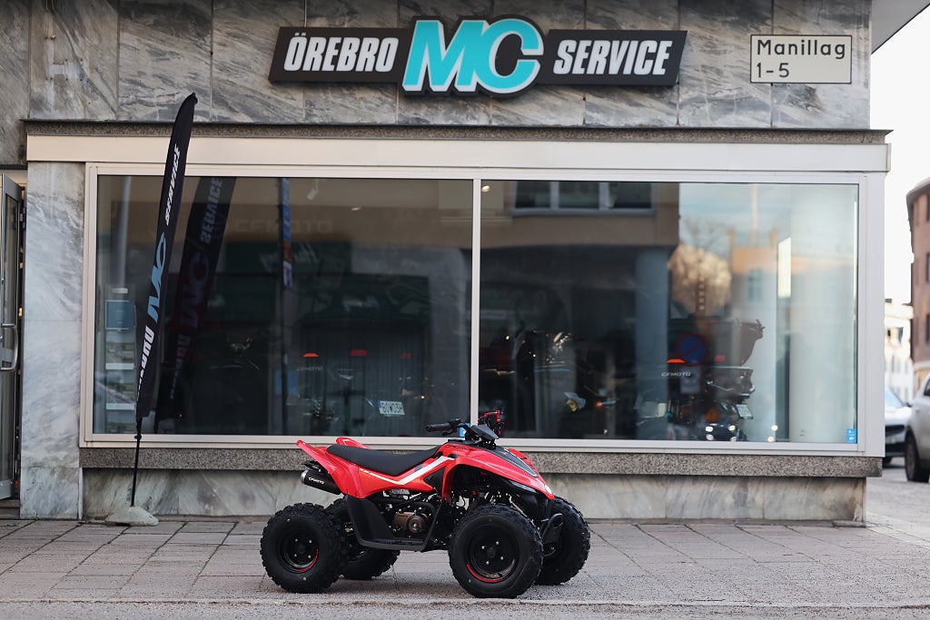 CFMOTO CFORCE 110 | Röd | EFI  | Barnfyrhjuling