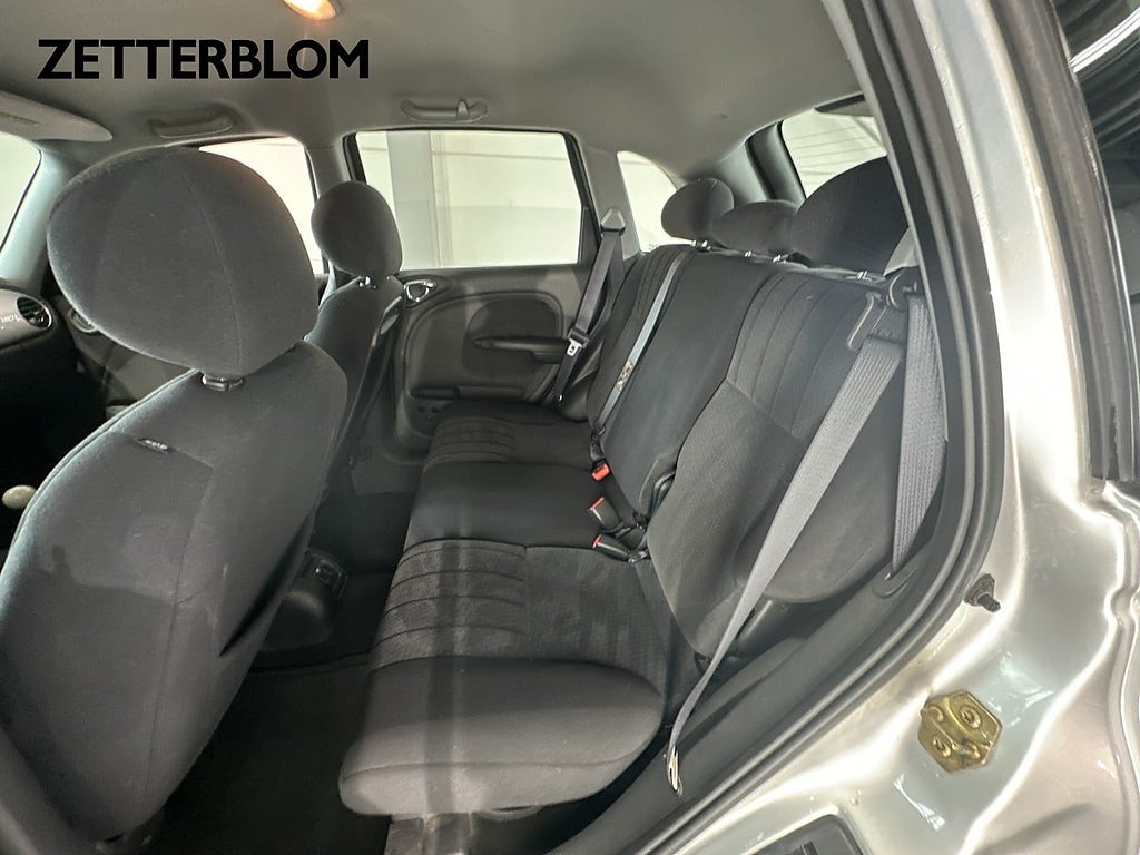 Halvkombi Chrysler PT Cruiser 9 av 14