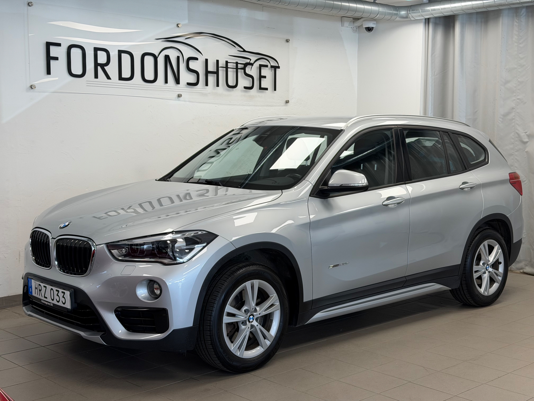 BMW X1 sDRIVE20d SPORT LINE 2016, bild 2/47