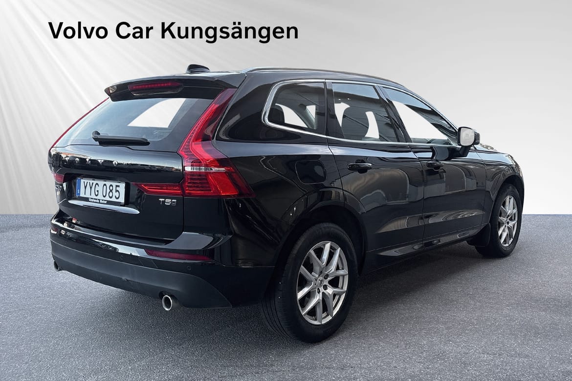Volvo XC60 T5 AWD Momentum Advanced SE 2019, bild 5/10