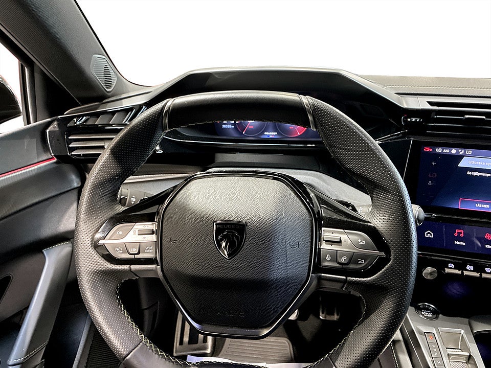 Bild på Peugeot 408 GT 1.2 PT 130hk Aut B-KAMERA CARPLAY