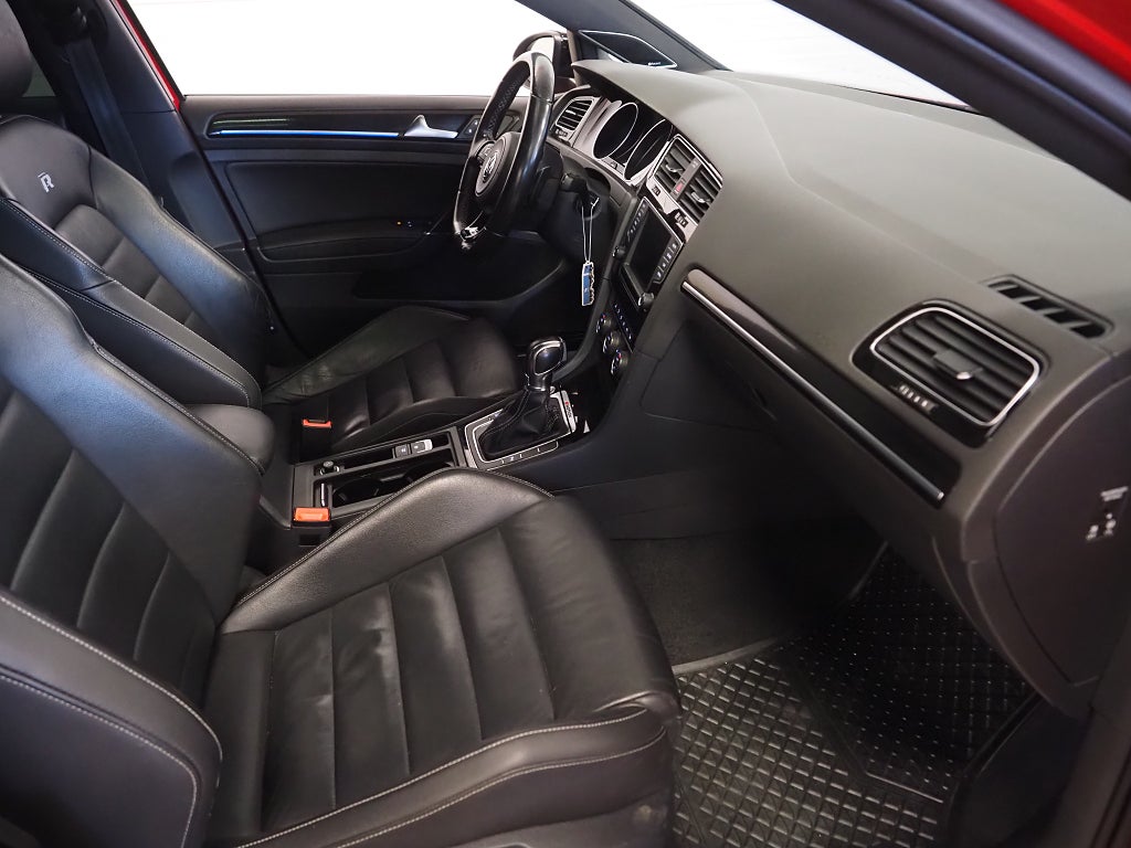 Volkswagen Golf SC R 2.0 TSI 300hk DSG 4M | Pano | Skinn | Dynaudio | 2017