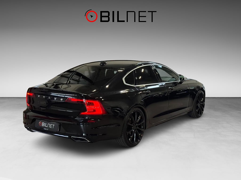 Volvo S90 D5 AWD 235hk R-Design Pano Värmare VOC HUD 21" Carbon