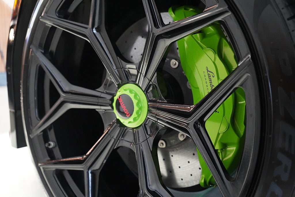 Lamborghini Urus 2020 - miniatyr 8