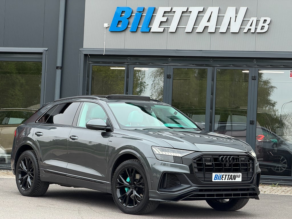 Audi Q8 55 TFSI S Line 340hk|Tiffany blue inredning|Panorama