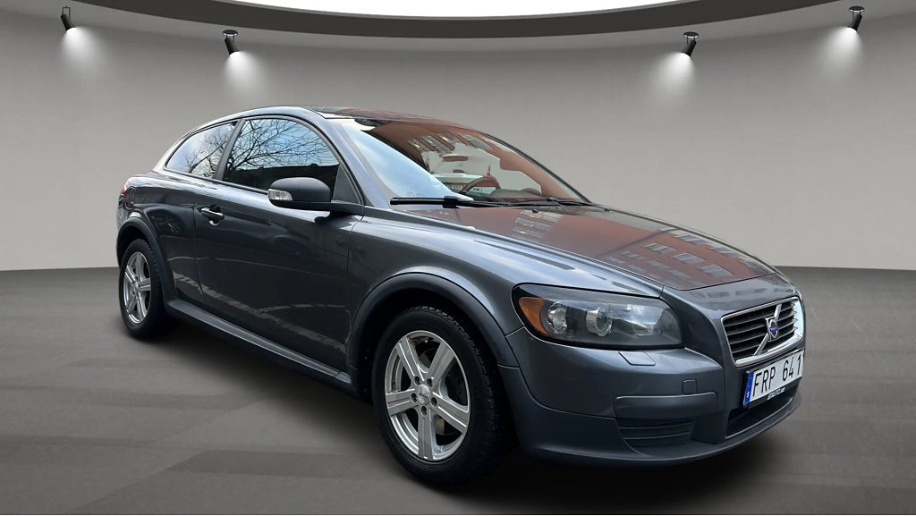 Volvo C30 2.4 KINETIC EURO 4 AUTOMAT NYSERVAD NYBESIKTIGAD  