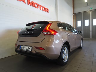 Halvkombi Volvo V40 6 av 23