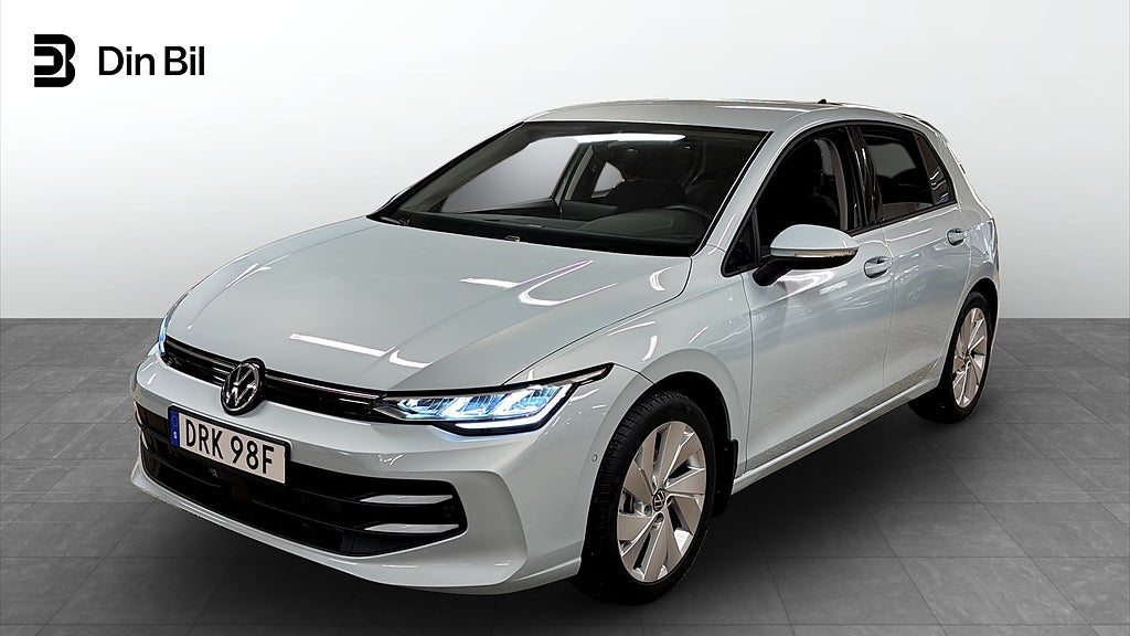 Volkswagen Golf 1.5 eTSI 150 DSG/Edition-backkamera-keyless m.m/Vä