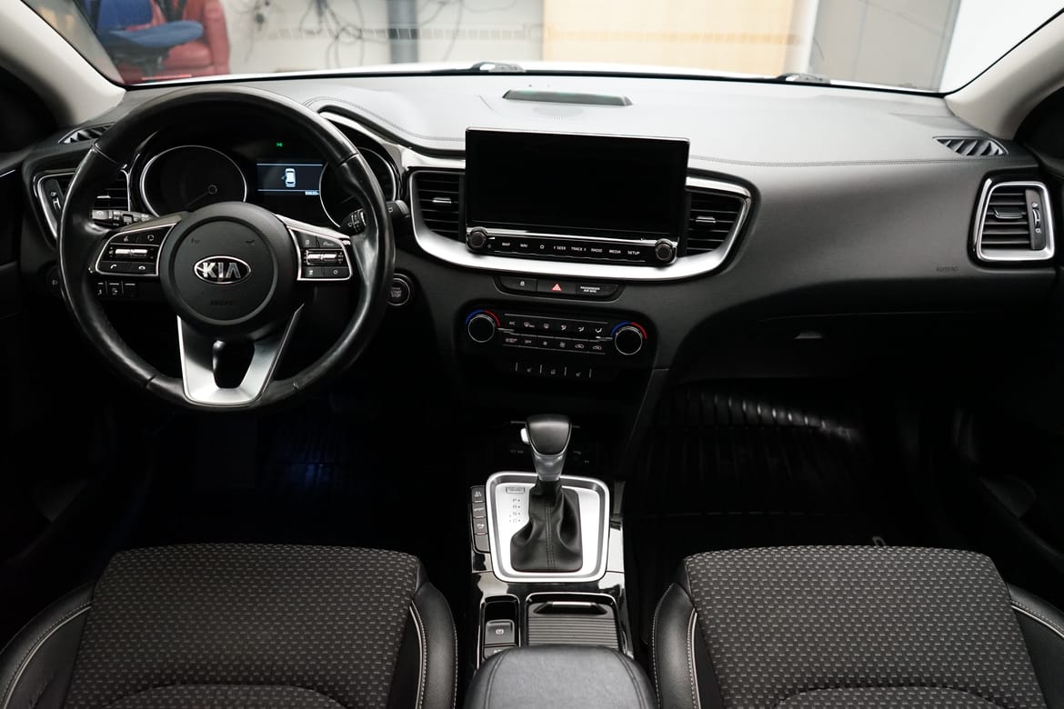 Kia Ceed Plug-in Hybrid 2021, kuva 6/48