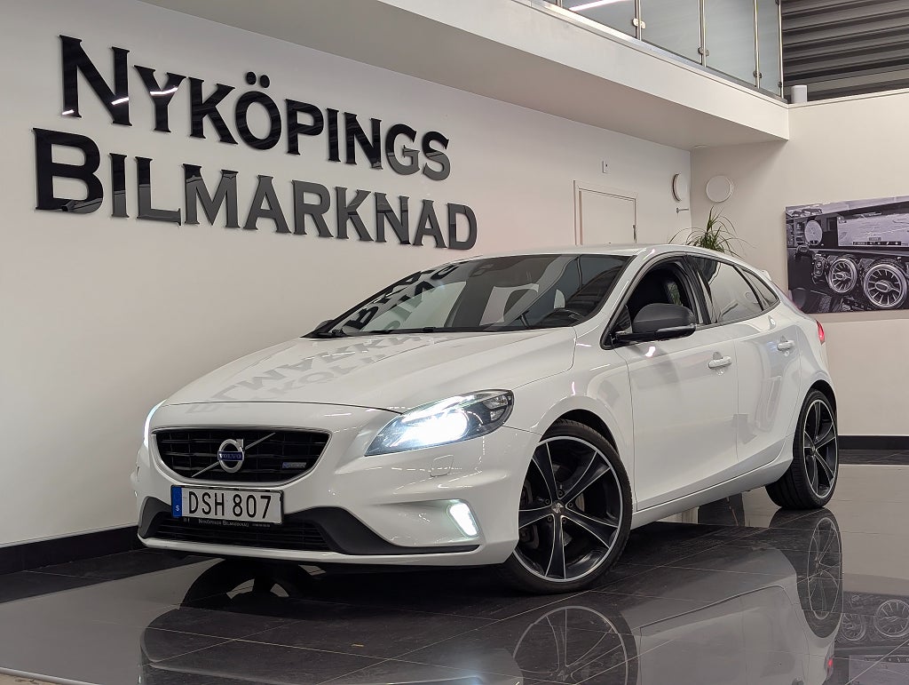 Volvo V40 D4 Geartronic, 190hk Momentum, R-Design Värmare