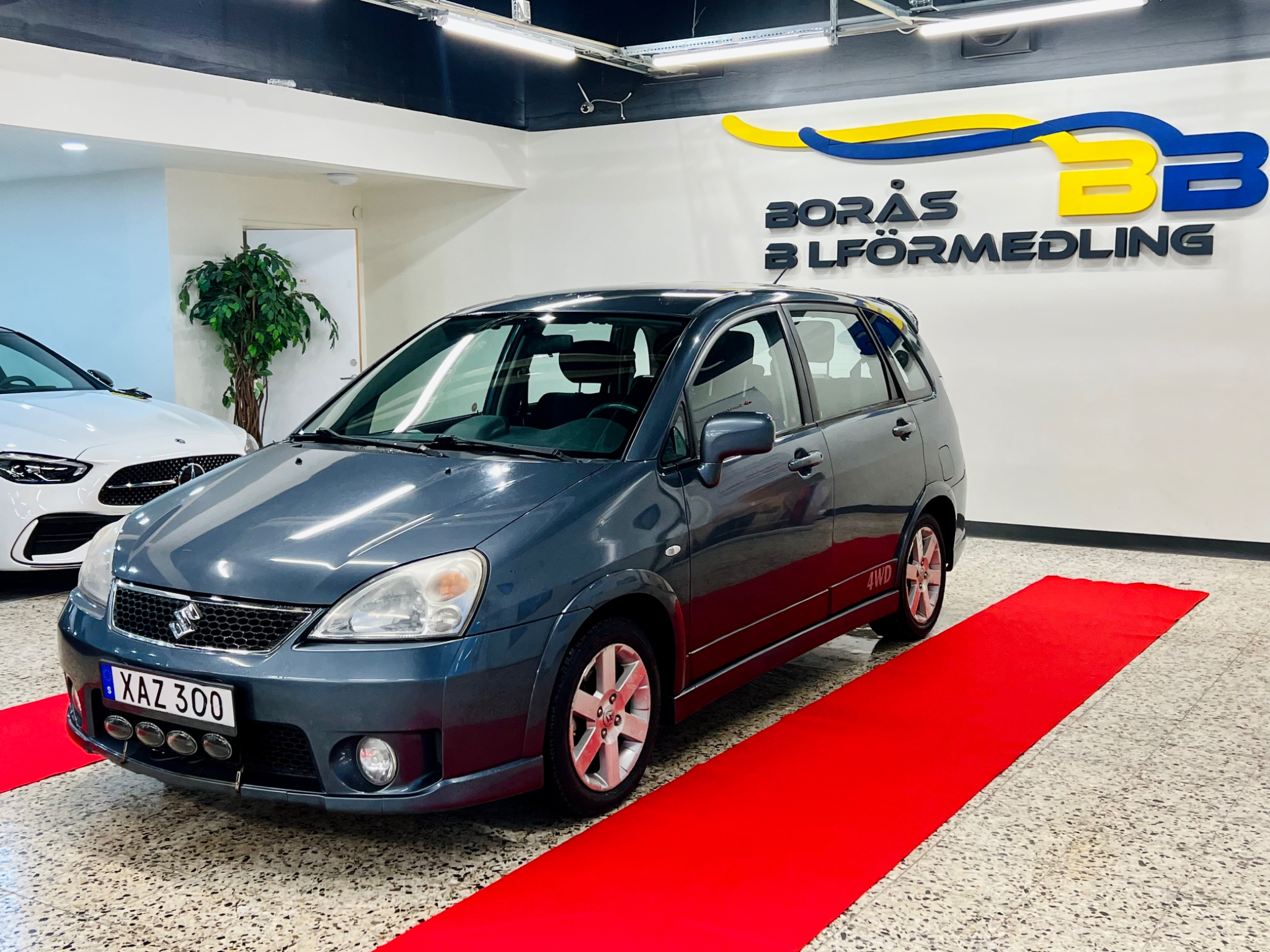 Suzuki Liana 1.6 VVT 4WD S 106hk, kuva 2/19
