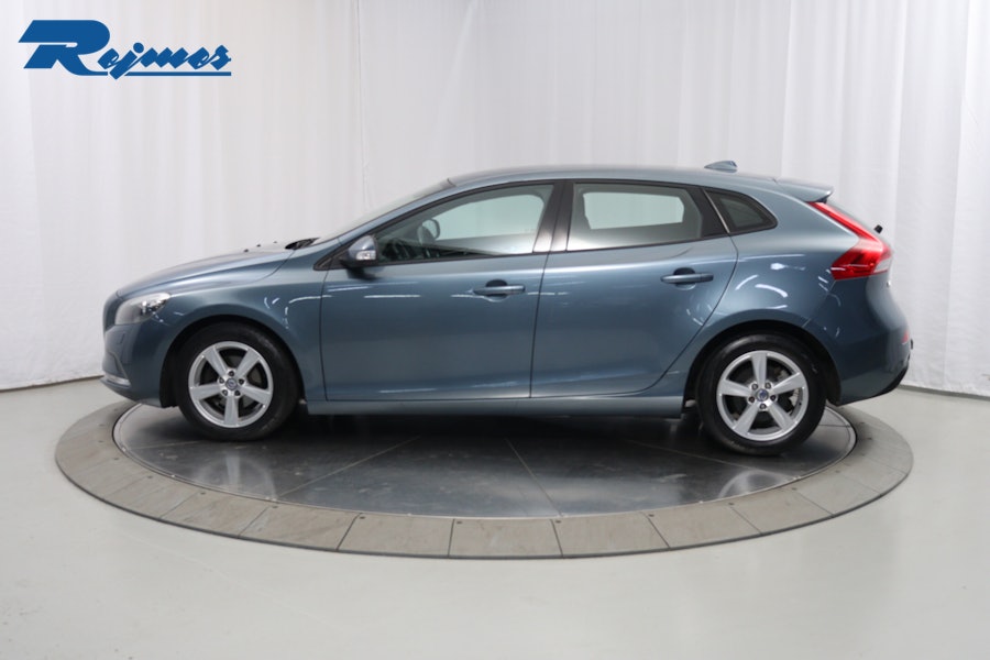 Volvo V40 D2 Your Kinetic 2014, bild 2/54