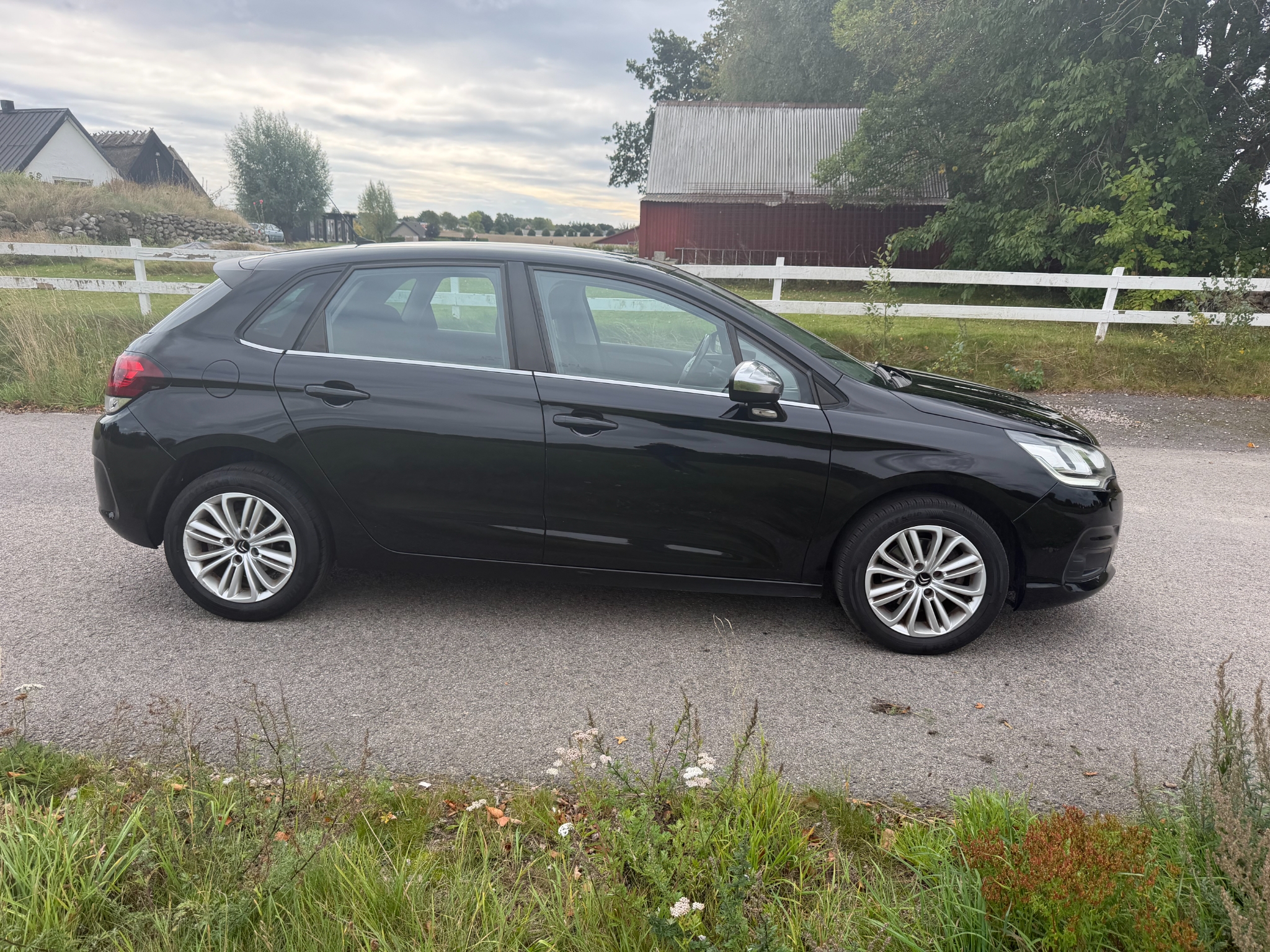 Citroen C4 1.6 BlueHDi EAT automat 2016, kuva 3/10