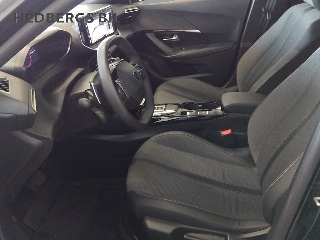 Peugeot 2008 Hybrid 145 1.2 PureTech Allure Automat thumbnail