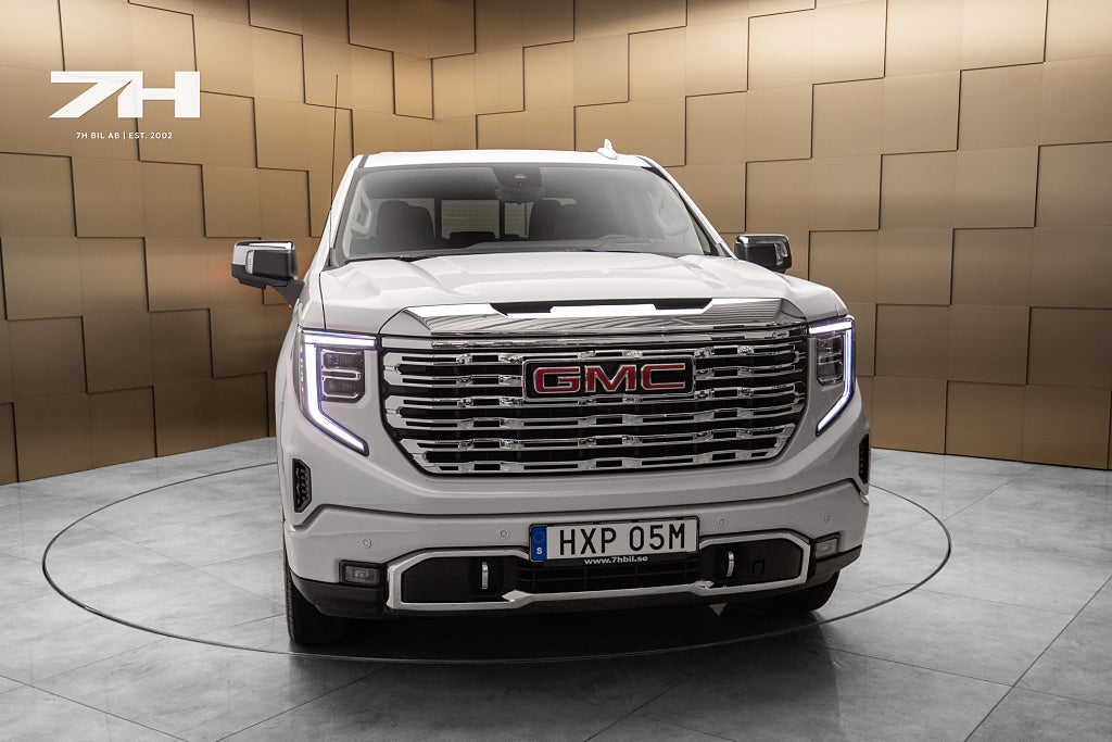GMC Sierra Reserve Crew Cab / Pano / BOSE® / HuD / Vent. Säten