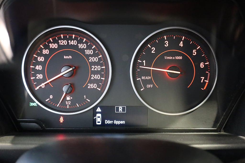BMW 116i 5-dörrars Steptronic M Sport PDC Blåtand Connected 2015