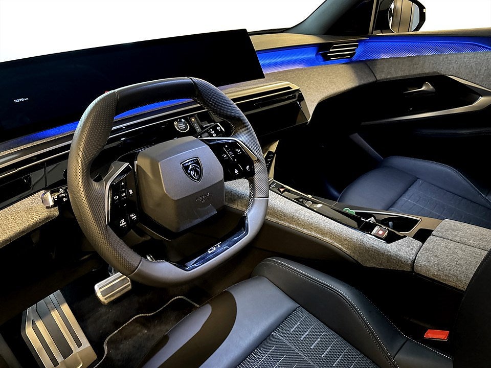 Bild på Peugeot 5008 GT Hybrid 145hk Aut - NYA VINTERHJUL INGÅR!