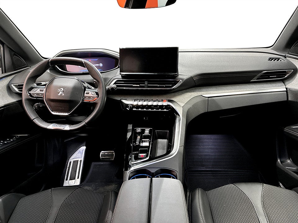 Bild på Peugeot 5008 GT 1.2 PT 130hk Aut 7-SITS B-KAMERA CARPLAY