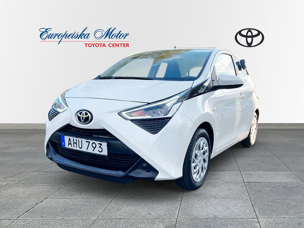 Toyota Aygo 1.0 5-d X-Play / V-Hjul / Approved Used Garanti