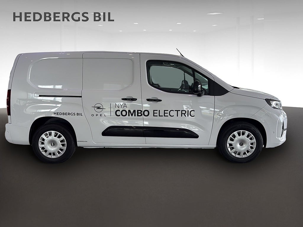 Opel Combo ELITE L2 50 kWh (4057:- Ex moms/mån ) thumbnail