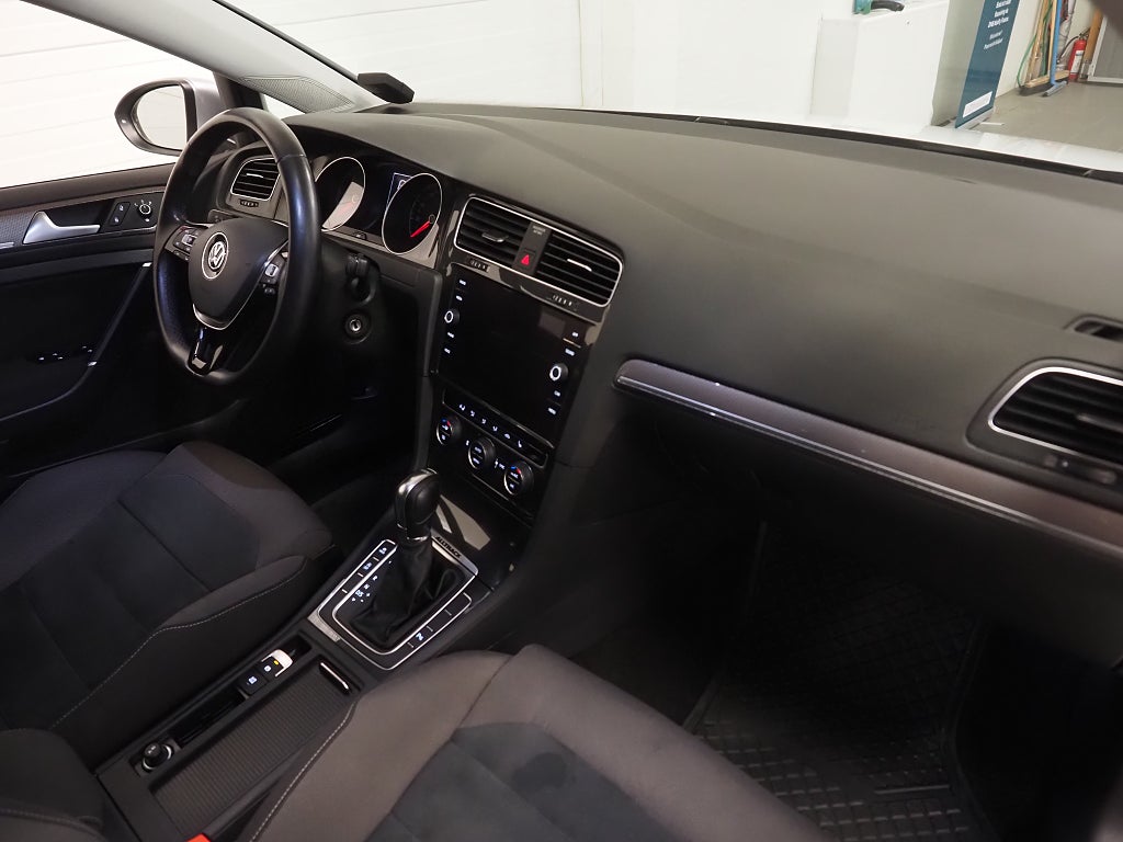 Volkswagen Golf Alltrack TDI 184hk 4M |Kamera|Drag|D-värm| 2019