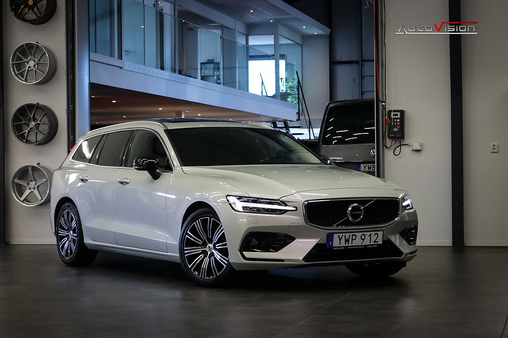 Volvo V60 D4 Geartronic 190hk PANO | KAMERA | HUD | H&K | S & V