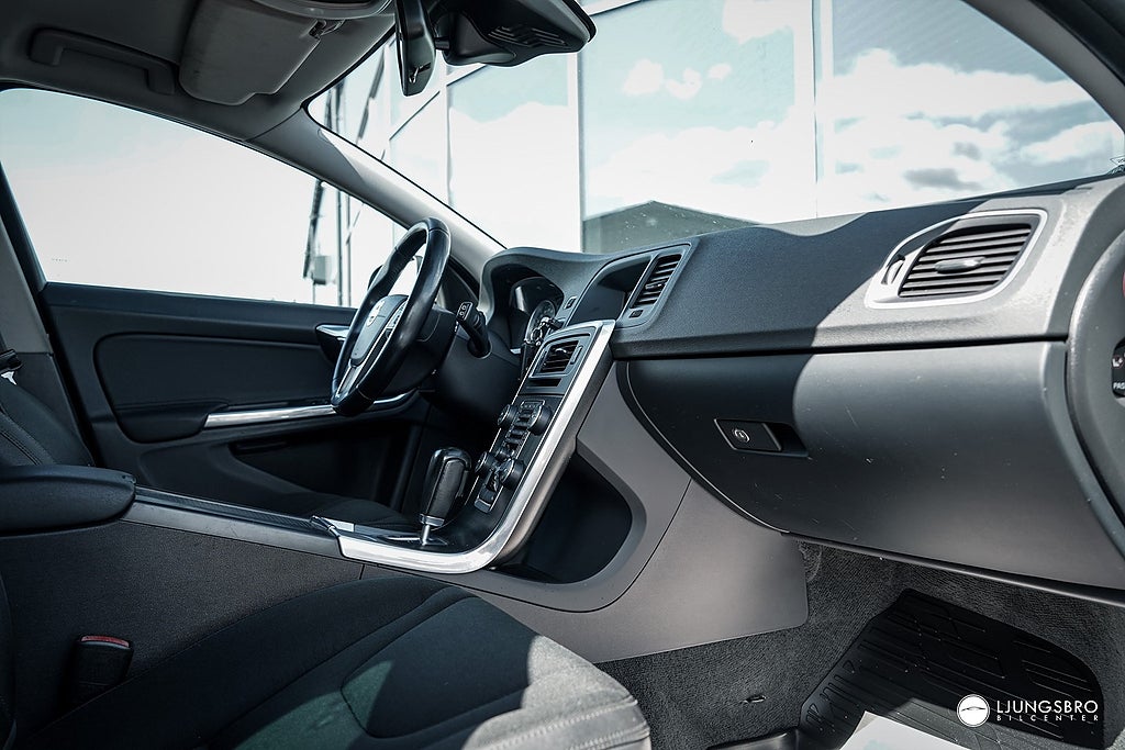 Volvo V60 2012 - miniatyr 7