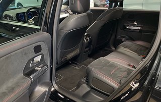 SUV Mercedes-Benz EQB 5 av 10