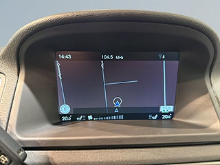 Volvo XC70 D4 AWD Classic Summum Drag Dvärm LED-ramp Skinn GPS SoV – bild 15