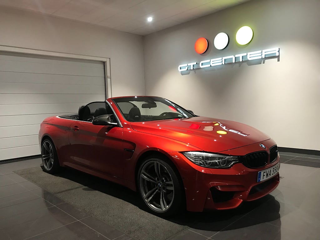 BMW M4 Cabriolet Akrapovic Titan Head-Up Surround View 