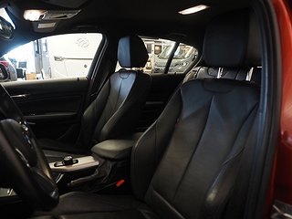 Halvkombi BMW 118I 15 av 20