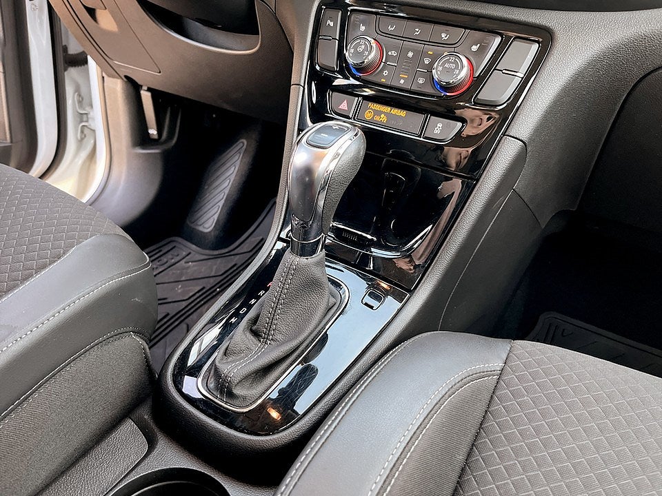 Bild på Opel Mokka X 1.4 Dynamic 140hk Aut - B-KAMERA, EN ÄGARE