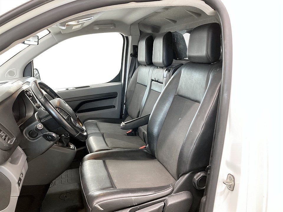 Bild på Opel Vivaro Premium 2.0 120hk L3 - B-KAMERA, CARPLAY